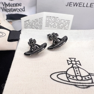 Vivienne Westwood(ピアス)のフリマアイテム一覧 Vivienne Westwood(ピアス)のフリマアイテム一覧