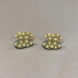 CHANEL - シャネル CHANEL ピアス カメリア ブラック CHANEL - シャネル CHANEL ピアス カメリア ブラック