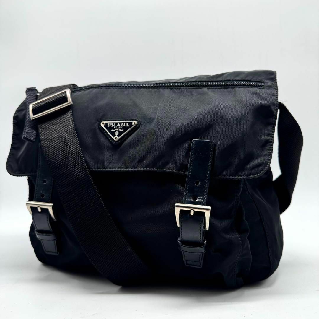 PRADA - 【極美品・現行類似】プラダ メッセンジャーバッグ PRADA - 【極美品・現行類似】プラダ メッセンジャーバッグ