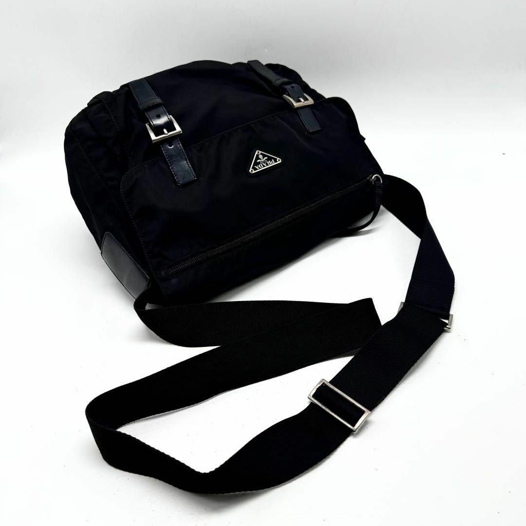PRADA - 【極美品・現行類似】プラダ メッセンジャーバッグ PRADA - 【極美品・現行類似】プラダ メッセンジャーバッグ