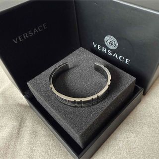 VERSACE(ブレスレット/バングル)のフリマアイテム一覧 VERSACE(ブレスレット/バングル)のフリマアイテム一覧