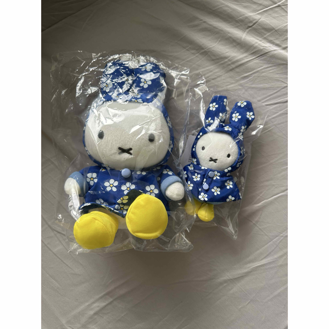ミッフィースタイル限定 雨の日 ミッフィー ぬいぐるみ マスコット セット エンタメ/ホビーのおもちゃ/ぬいぐるみ(ぬいぐるみ)の商品写真