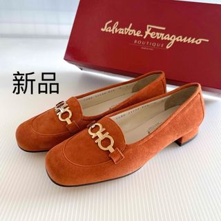 Salvatore Ferragamo(ハイヒール/パンプス ・ シルバー/銀色系 Salvatore Ferragamo(ハイヒール/パンプス ・ シルバー/銀色系