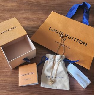 LOUIS VUITTON - ルイヴィトン V ネックレス 保証書 箱付きの LOUIS VUITTON - ルイヴィトン V ネックレス 保証書 箱付きの