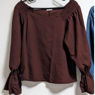 GU - チロ様専用【新品未使用】GU 長袖Vネックブラウスの通販 by GU - チロ様専用【新品未使用】GU 長袖Vネックブラウスの通販 by