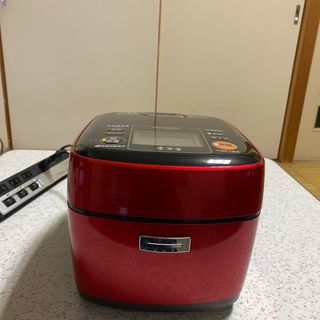 三菱 - MITSUBISHI NJ-SW063 本炭釜炊飯器 赤12年製の通販 by 三菱 - MITSUBISHI NJ-SW063 本炭釜炊飯器 赤12年製の通販 by