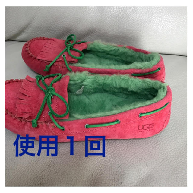 UGG(アグ)の使用１回UGGモカシン レディースの靴/シューズ(スリッポン/モカシン)の商品写真