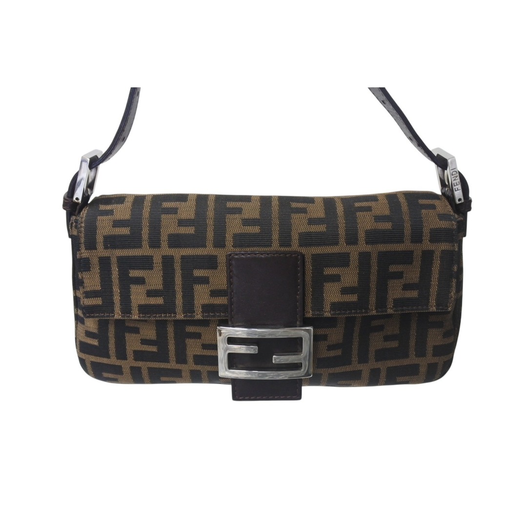 FENDI - 極美品 FENDI フェンディ マンマバケット ワン FENDI - 極美品 FENDI フェンディ マンマバケット ワン