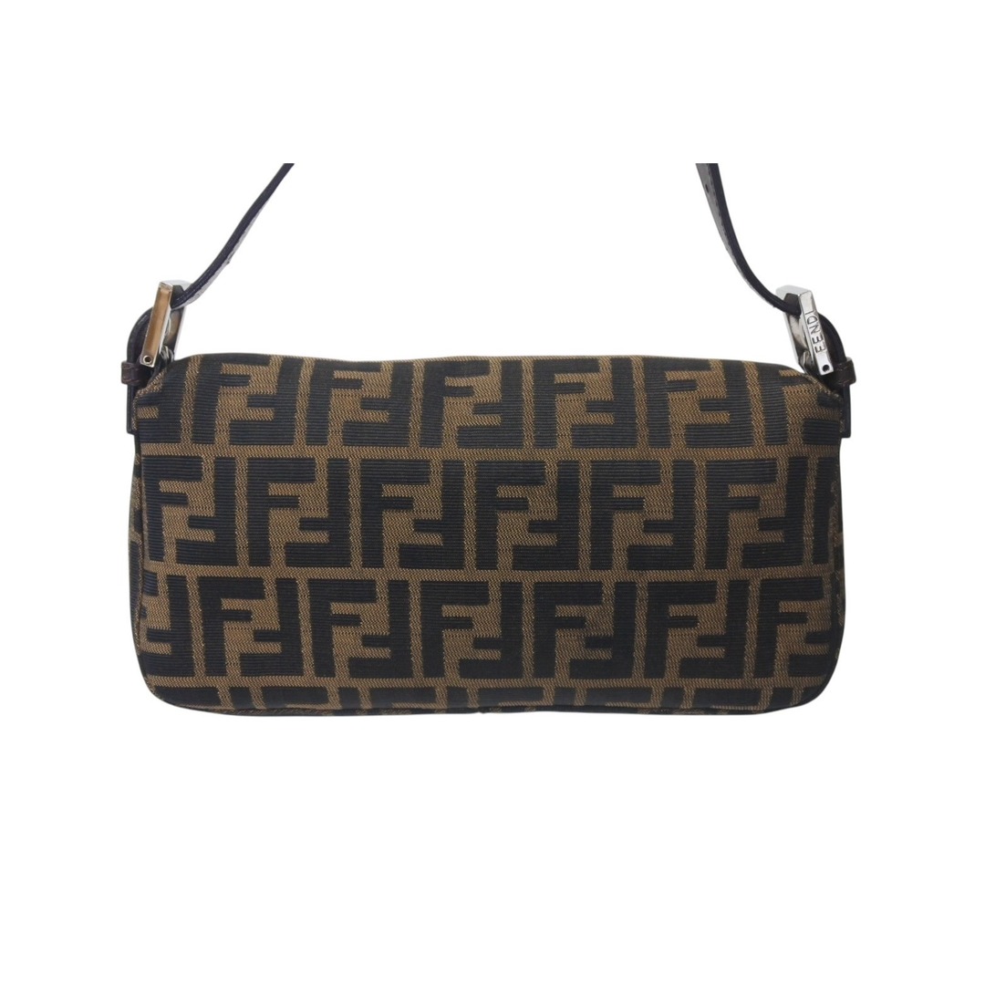 FENDI - 極美品 FENDI フェンディ マンマバケット ワン FENDI - 極美品 FENDI フェンディ マンマバケット ワン