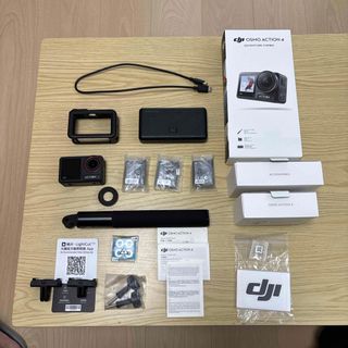 SANYO ハイビジョン 防水デジタルムービーカメラ Xacti SANYO ハイビジョン 防水デジタルムービーカメラ Xacti