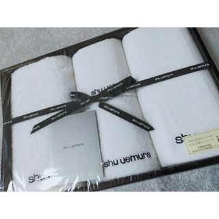 shu uemura - シュウウエムラ TASAKI タサキ コラボ ノベルティ shu uemura - シュウウエムラ TASAKI タサキ コラボ ノベルティ