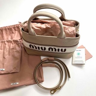 MIU MIU - 【美品・定価約5万】ミュウミュウ レディース コード MIU MIU - 【美品・定価約5万】ミュウミュウ レディース コード