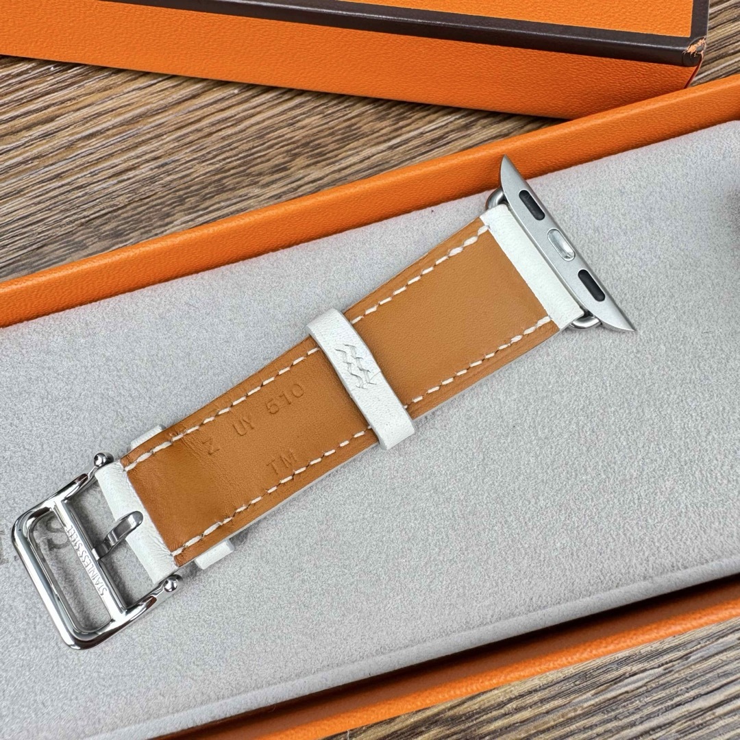 Apple - 2514 ほぼ未使用 Apple Watch エルメス ホワイト レザー Apple - 2514 ほぼ未使用 Apple Watch エルメス ホワイト レザー