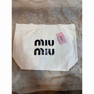 MIU MIU(ギンガムチェック ・ トートバッグ)のフリマアイテム一覧 MIU MIU(ギンガムチェック ・ トートバッグ)のフリマアイテム一覧