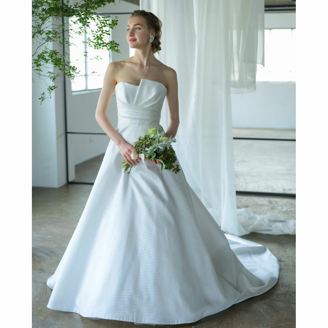 エレガント ウェディングドレス ベアトップ Aライン くるみボタン 結婚式
