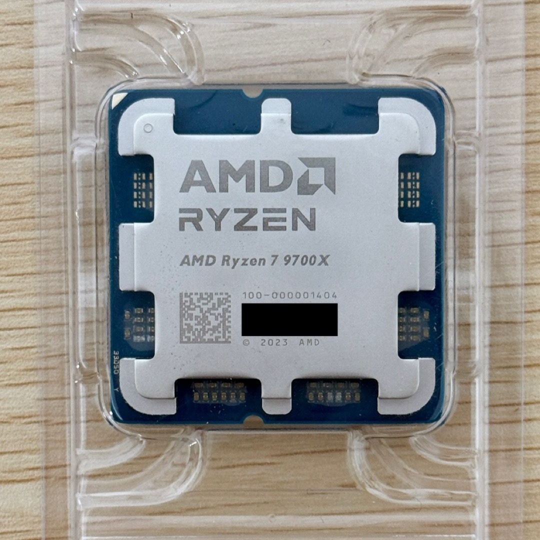 AMD Ryzen 7 9700X新品バルク品 スマホ/家電/カメラのPC/タブレット(PCパーツ)の商品写真