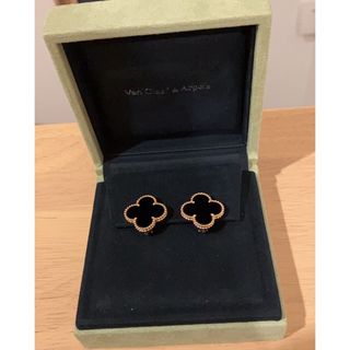 Van Cleef & Arpels(ピアス ・ グリーン・カーキ/緑色系)の Van Cleef & Arpels(ピアス ・ グリーン・カーキ/緑色系)の