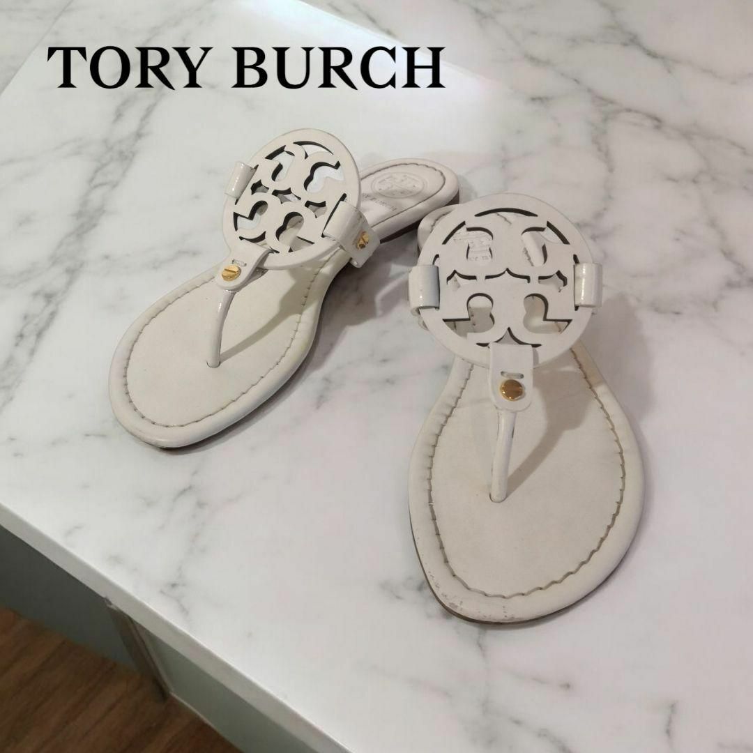 Tory Burch - TORY BURCH トリーバーチ トング サンダル 白 23cm Tory Burch - TORY BURCH トリーバーチ トング サンダル 白 23cm