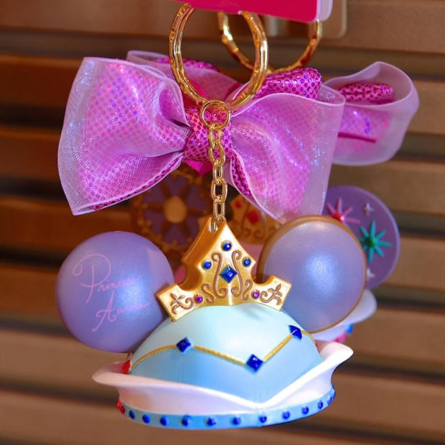 Disney ラプンツェル キーチェーン イヤーハット ディズニー プリンセスの通販 By Shop ディズニーならラクマ