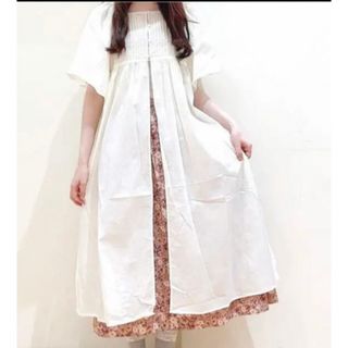 古着 ビンテージ 70s ヨーロッパ 花柄 フリル ドレス ワンピース 古着 ビンテージ 70s ヨーロッパ 花柄 フリル ドレス ワンピース