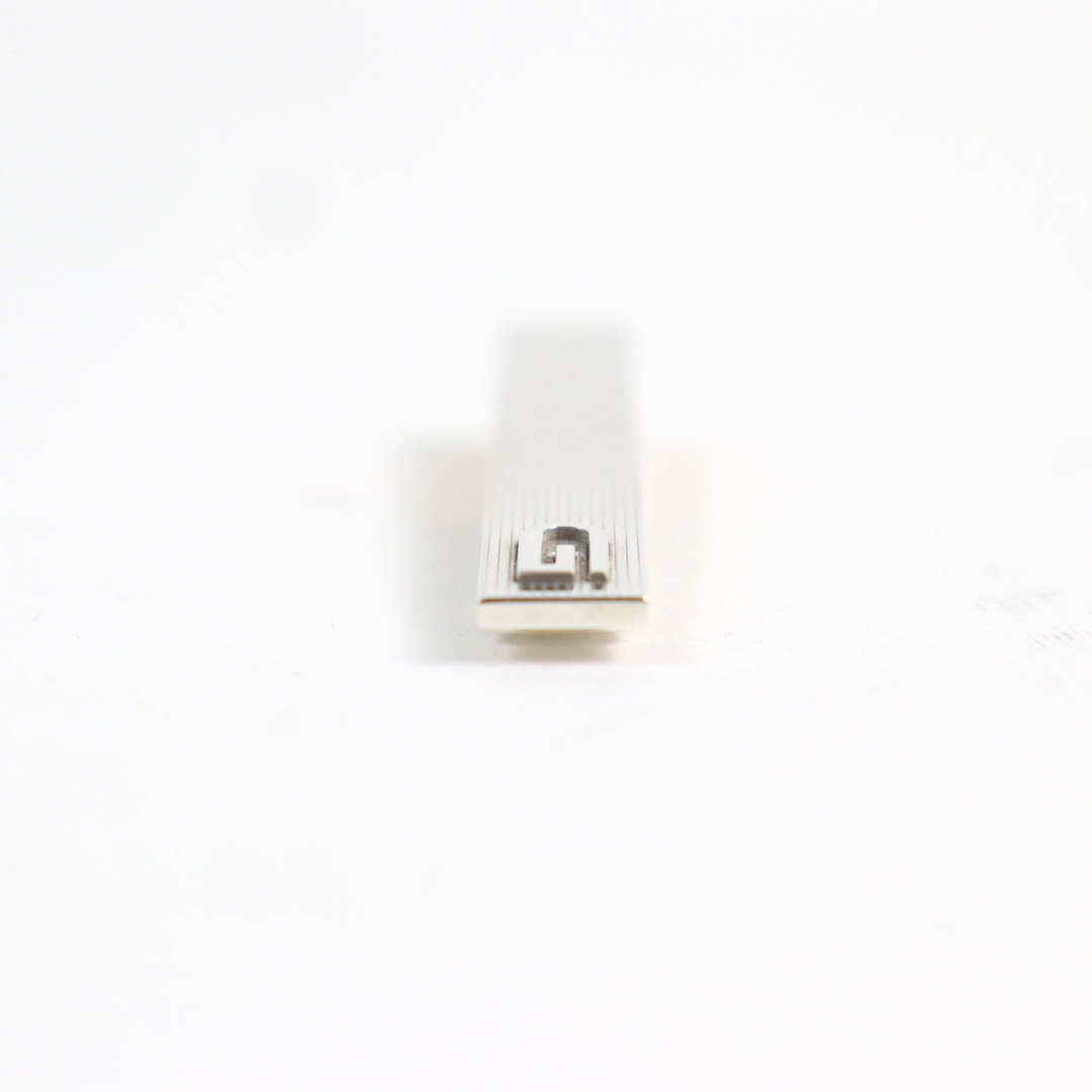 GUCCI - 美品○GUCCI グッチ Gロゴ入り ネクタイピン タイバー GUCCI - 美品○GUCCI グッチ Gロゴ入り ネクタイピン タイバー