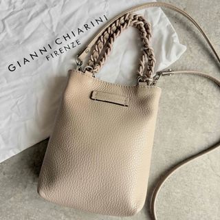 GIANNI CHIARINI(ショルダーバッグ)のフリマアイテム一覧 GIANNI CHIARINI(ショルダーバッグ)のフリマアイテム一覧