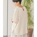 【ライトベージュ】【M】バックスリットTシャツ