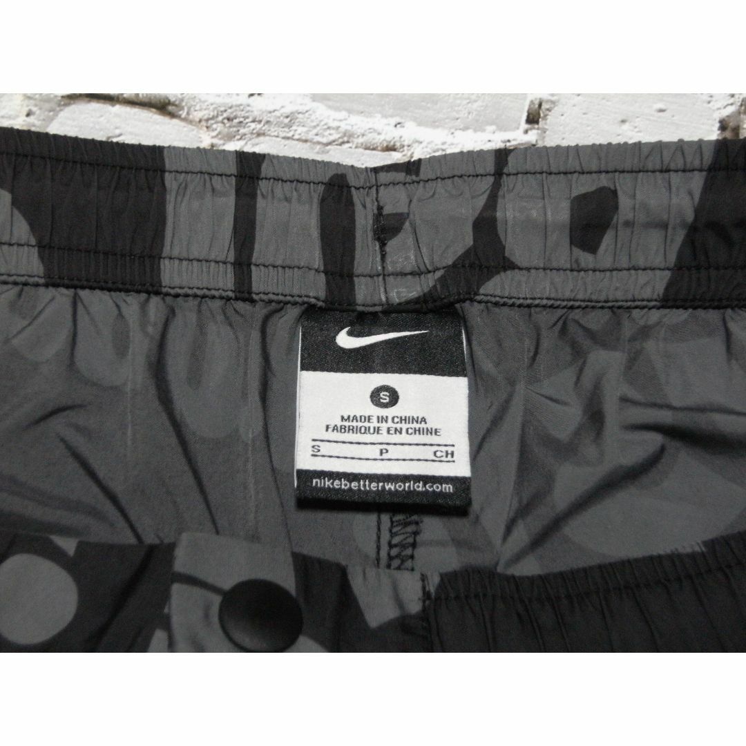 美品FCRB NIKE ハーフパンツ