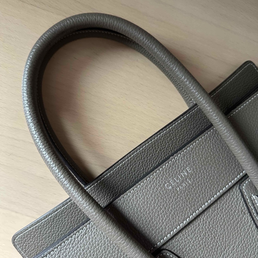 CELINE - 廃盤品 CELINE ラゲージ マイクロショッパー スリ CELINE - 廃盤品 CELINE ラゲージ マイクロショッパー スリ