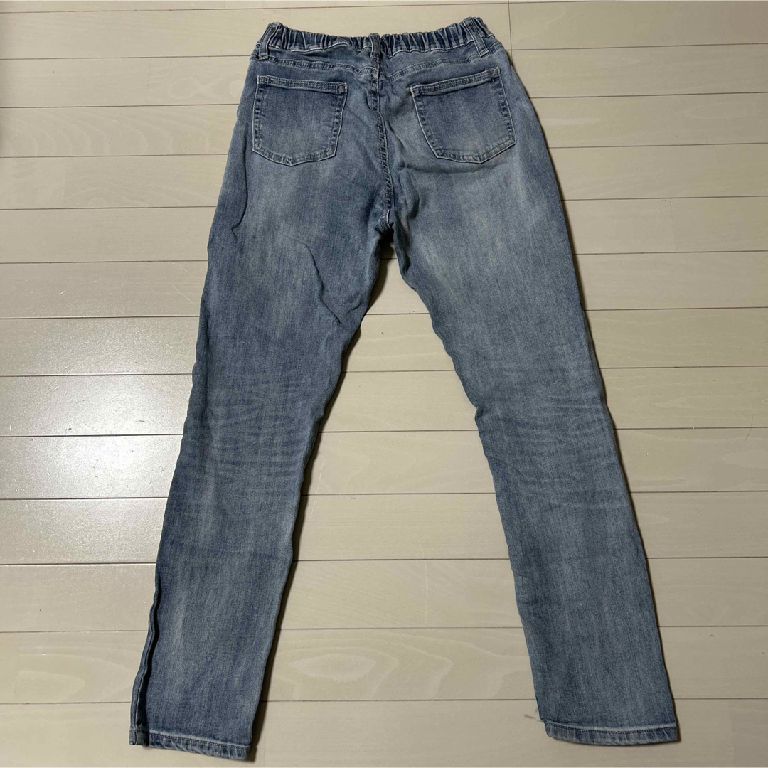 NAVY(ネイビー)のNAVYキッズ160センチデニム　子どもボトムス　青　ライトブルー　スリムパンツ キッズ/ベビー/マタニティのキッズ服女の子用(90cm~)(パンツ/スパッツ)の商品写真