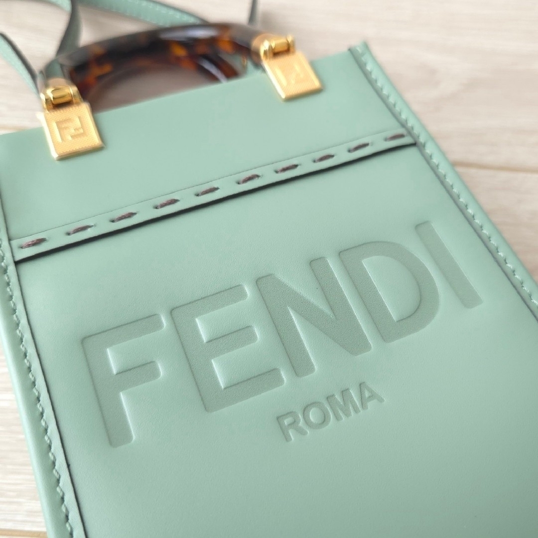 FENDI - 新品同様【フェンディ】サンシャイン ショッパー ミニ FENDI - 新品同様【フェンディ】サンシャイン ショッパー ミニ