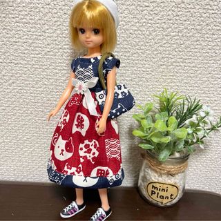 リカチャン(リカちゃん)の047❤️ リカちゃん　にゃんこ柄ツートンカラーのワンピースセット(その他)