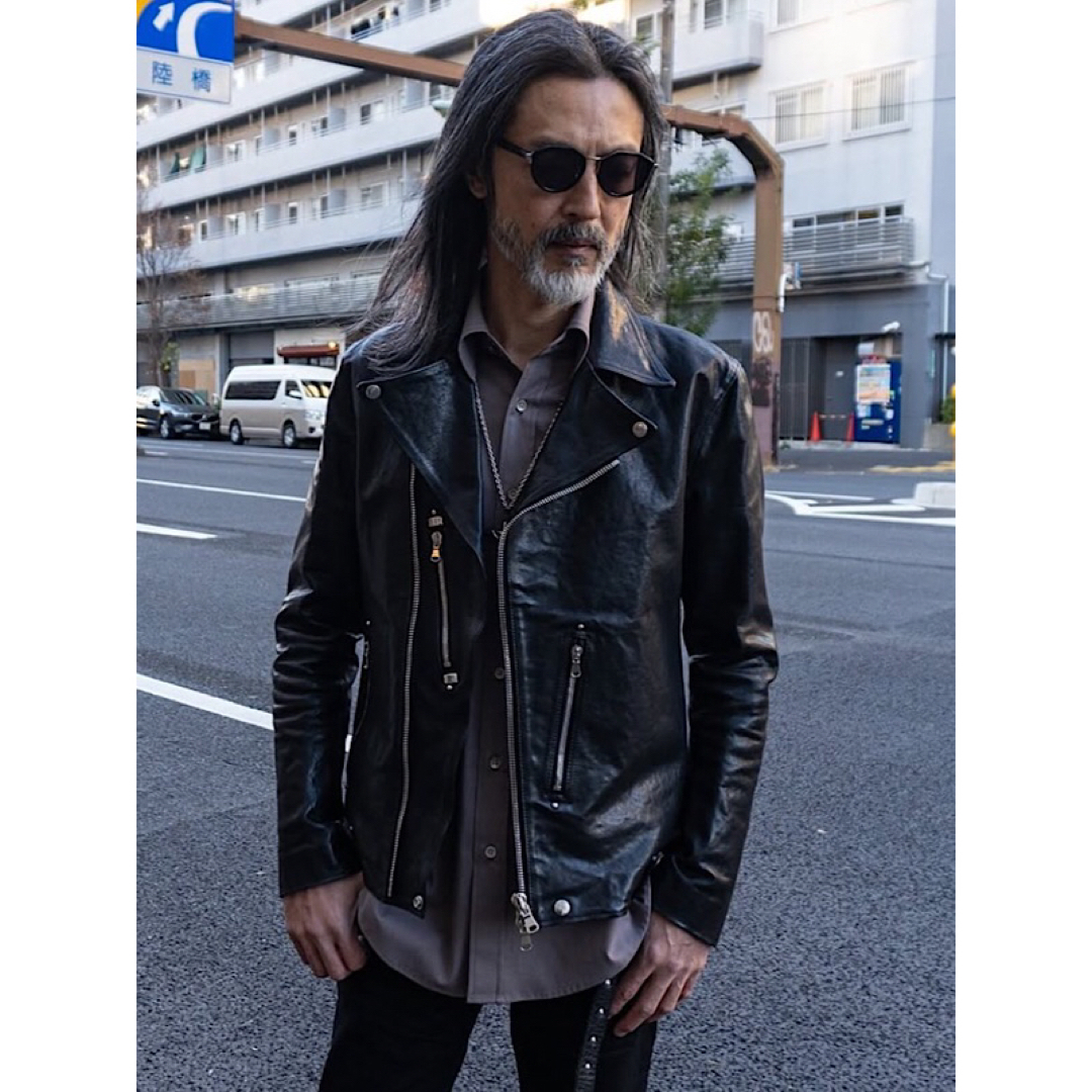 STRUM - 新品STRUMストラム24AW完売シュリンクホースピット鞣し STRUM - 新品STRUMストラム24AW完売シュリンクホースピット鞣し