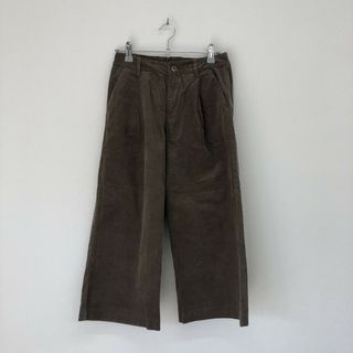 アーヴェヴェ(a.v.v)の【a.v.v standard】アーヴェヴェスタンダード　ワイドパンツ　ボトムス　コーデュロイ　茶系　ブラウン　Mサイズ　レディース(その他)