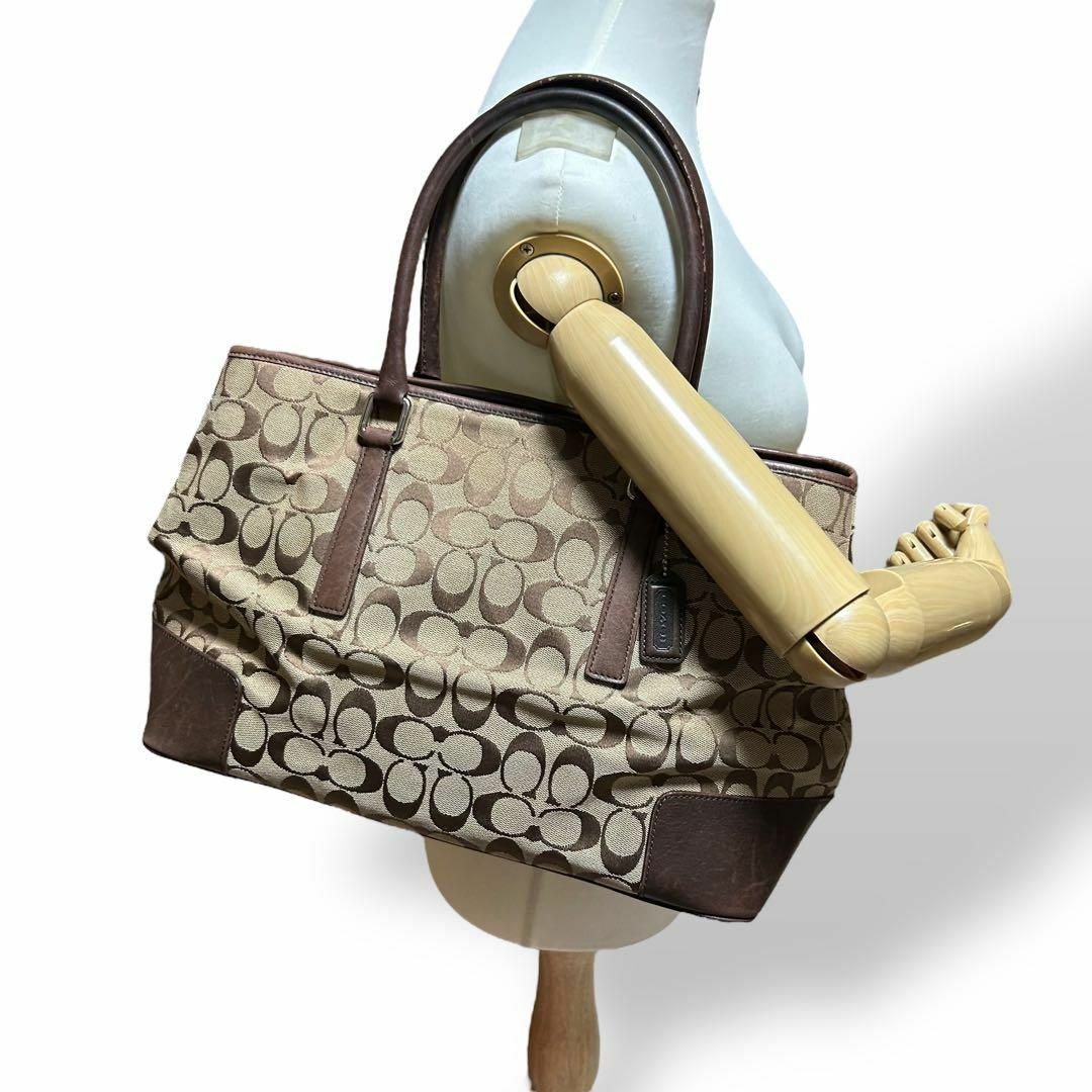 良品 1040 Coach トートバッグ シグネチャー キャンバス レザー 茶 良品 1040 Coach トートバッグ シグネチャー キャンバス レザー 茶