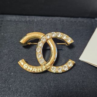 CHANEL - 専用 CHANEL ブローチ パールの通販 by kyon_og's shop CHANEL - 専用 CHANEL ブローチ パールの通販 by kyon_og's shop