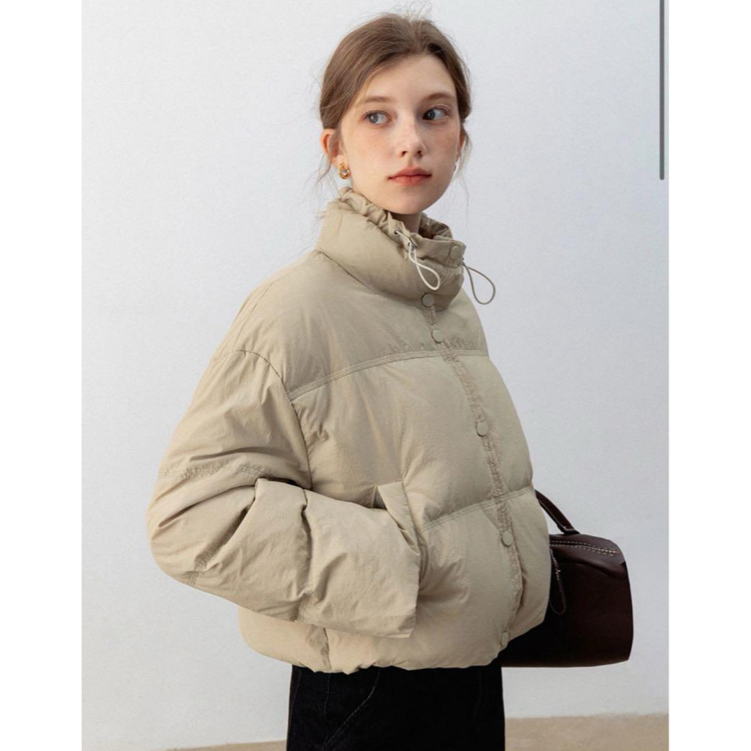 ZARA - EGGKA Cropped Puffer Jacke ダウンジャケット ベージュ ZARA - EGGKA Cropped Puffer Jacke ダウンジャケット ベージュ