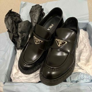 PRADA(ローファー/革靴 ・ ブラック/黒色系)のフリマアイテム一覧 PRADA(ローファー/革靴 ・ ブラック/黒色系)のフリマアイテム一覧
