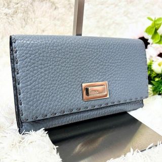 FENDI(財布 ・ ブルー・ネイビー/青色系)のフリマアイテム一覧 FENDI(財布 ・ ブルー・ネイビー/青色系)のフリマアイテム一覧