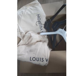 LOUIS VUITTON(押し入れ収納/ハンガー)のフリマアイテム一覧 LOUIS VUITTON(押し入れ収納/ハンガー)のフリマアイテム一覧