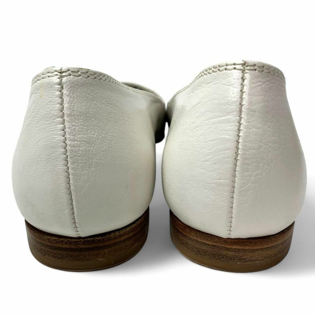 GUCCI - 美品 グッチ 35 1/2 22.5 フラットパンプス GG ホワイト GUCCI - 美品 グッチ 35 1/2 22.5 フラットパンプス GG ホワイト