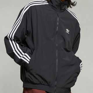 adidas(ナイロンジャケット)のフリマアイテム一覧 adidas(ナイロンジャケット)のフリマアイテム一覧