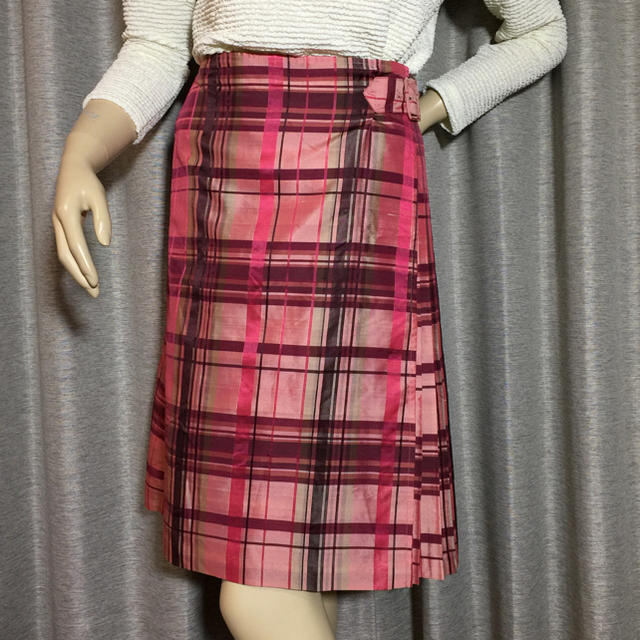 TOMORROWLAND(トゥモローランド)のマカフィー◆ピンクチェックスカート レディースのスカート(ひざ丈スカート)の商品写真