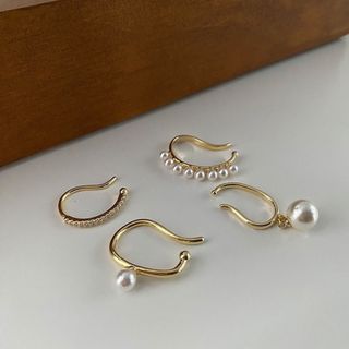 ミオハルタカ 蜂 ダイヤ イヤリング 0.160ct K18YG ミツバチ ミオハルタカ 蜂 ダイヤ イヤリング 0.160ct K18YG ミツバチ