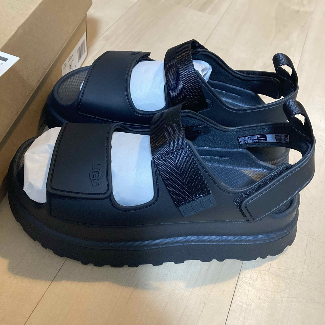UGG - 新品 UGG 今期 ゴールデングロウ 24cm 黒 ブラックの通販 UGG - 新品 UGG 今期 ゴールデングロウ 24cm 黒 ブラックの通販