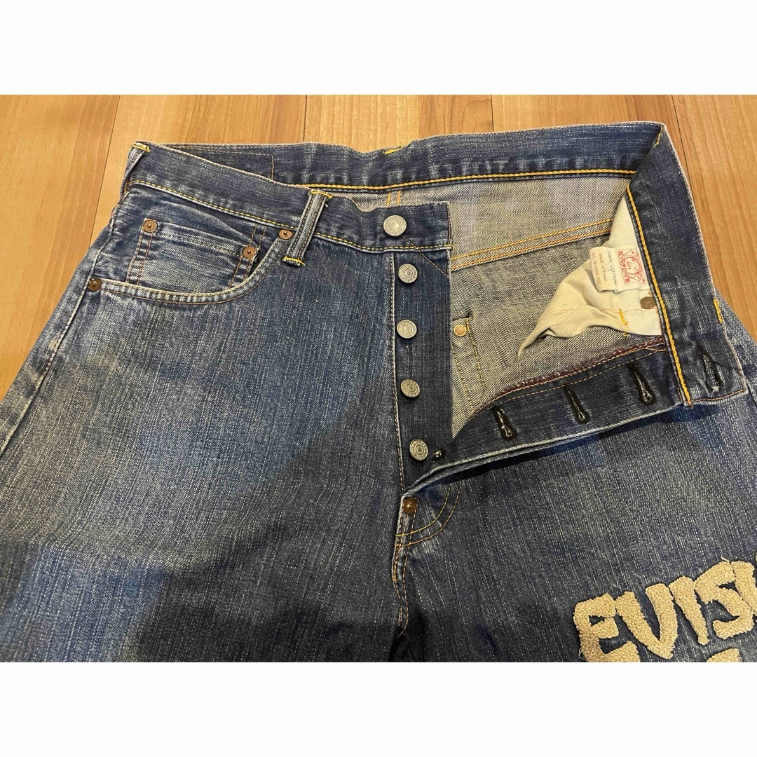 EVISU - サイズ32 刺繍カモメ ハーフ 2001 エヴィス エビスの EVISU - サイズ32 刺繍カモメ ハーフ 2001 エヴィス エビスの