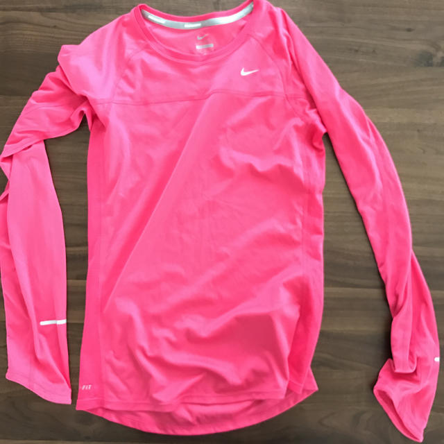 NIKE(ナイキ)のナイキ runningシャツ レディースのレディース その他(その他)の商品写真