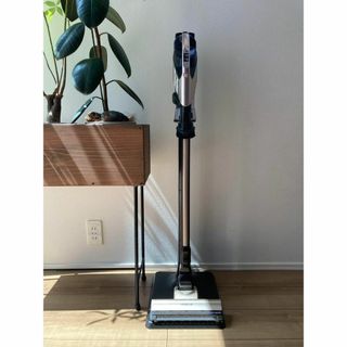 訳あり HITACHI コードレス スティッククリーナー 掃除機(ノーカラージャケット)