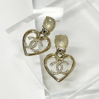CHANEL(ハート ・ ピアス)のフリマアイテム一覧 CHANEL(ハート ・ ピアス)のフリマアイテム一覧