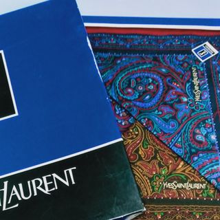 Yves Saint Laurent - YSL イヴ・サンローラン 小銭入れ コイン Yves Saint Laurent - YSL イヴ・サンローラン 小銭入れ コイン